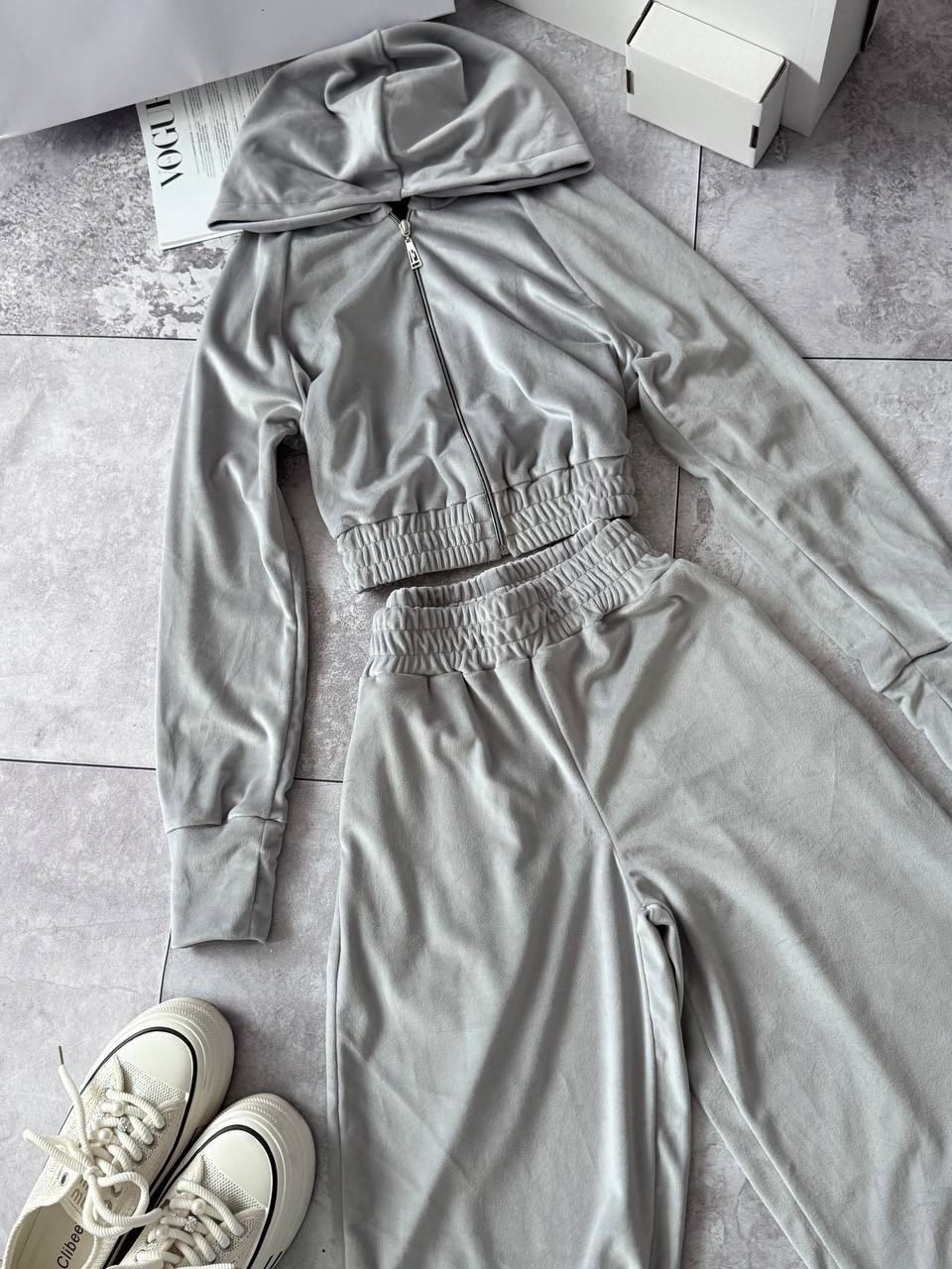 велюровый спортивный костюм,костюм велюровый,женский велюровый костюм,спортивный костюм из велюра женский,велюровый костюм тройка