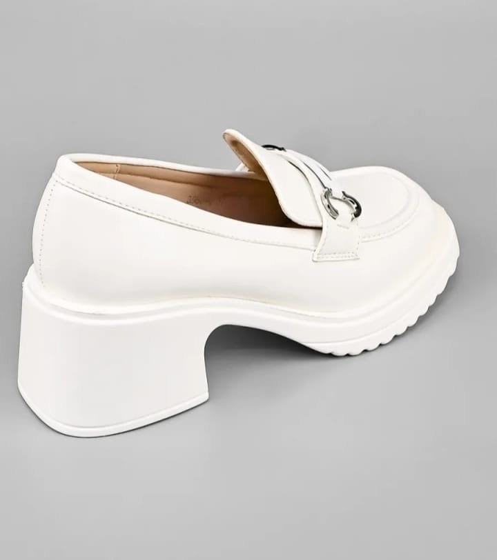,лоферы женские,белые лоферы,женские туфли лоферы, женская