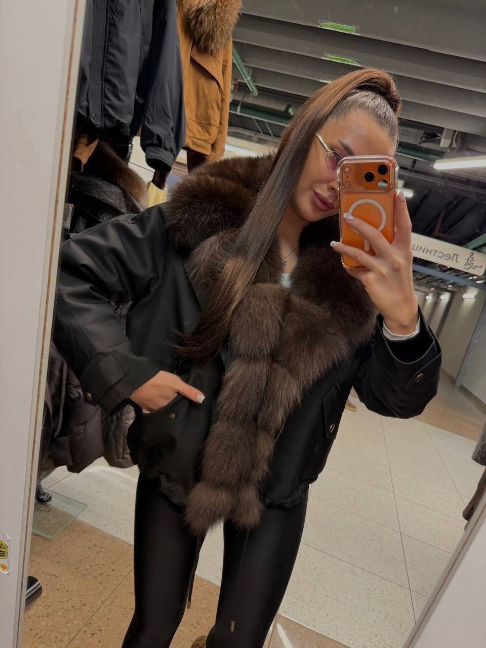 пуховики с мехом,куртка с натуральным мехом,пуховик с натуральным мехом,куртка с мехом,теплая куртка