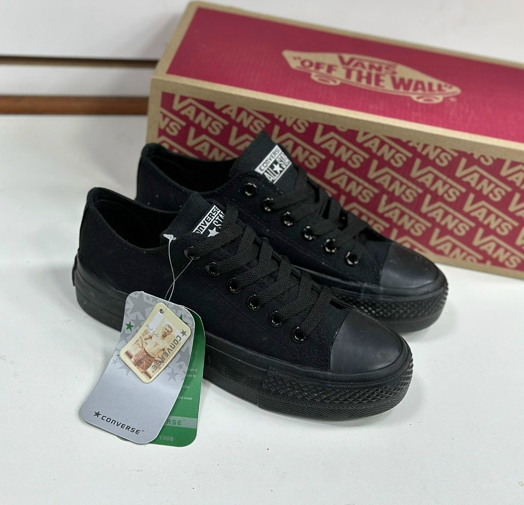 ,кеды конверс с черной подошвой,кеды конверсы черные,черные кеды converse,конверсы черные