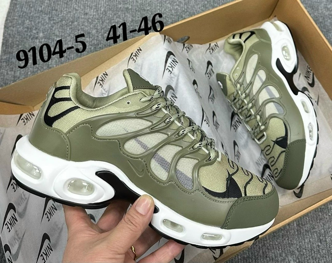 кроссовки nike air max plus tn,кроссовки nike air max tn plus terrascape,мужские кроссовки,мужская ,nike air max tn plus black