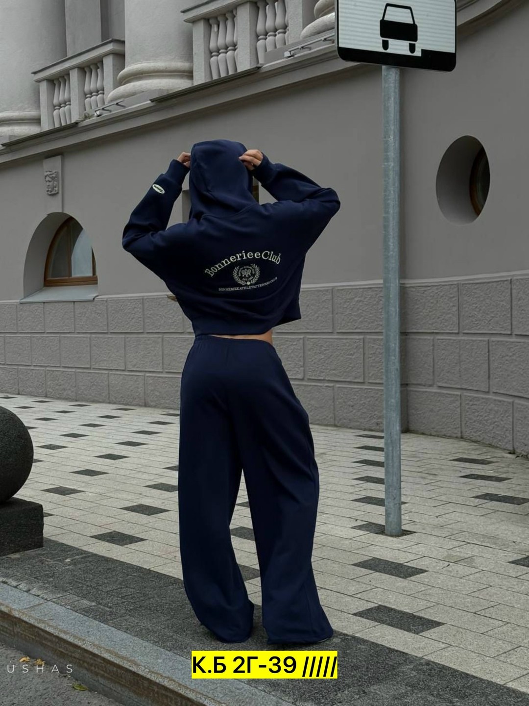 костюм женский на флисе,стильные костюмы,женский костюм,женский спортивный костюм,cпортивный костюм женский на флисе