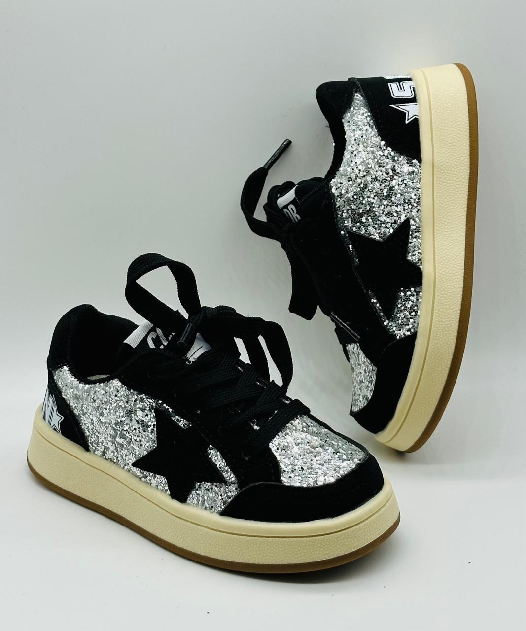 ,кроссовки golden goose с пайетками на платформе,кроссовки со звездами,кроссовки с блестками для девочек,детские кроссовки