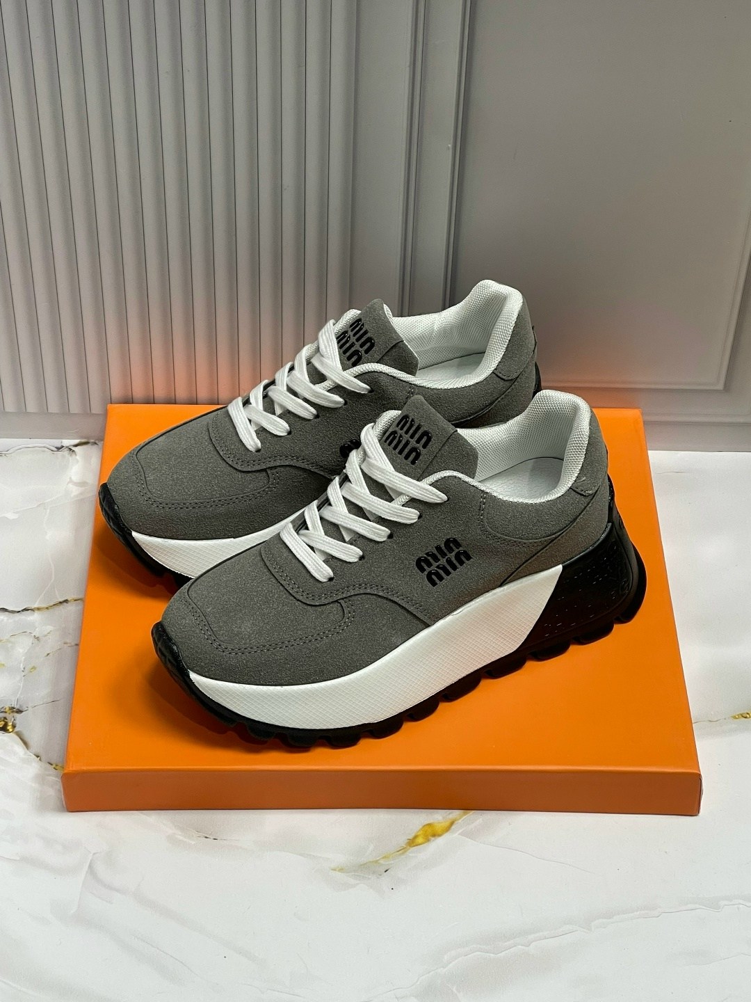 женские кроссовки,,кроссовки замшевые,кроссовки женские модные, женская кроссовки