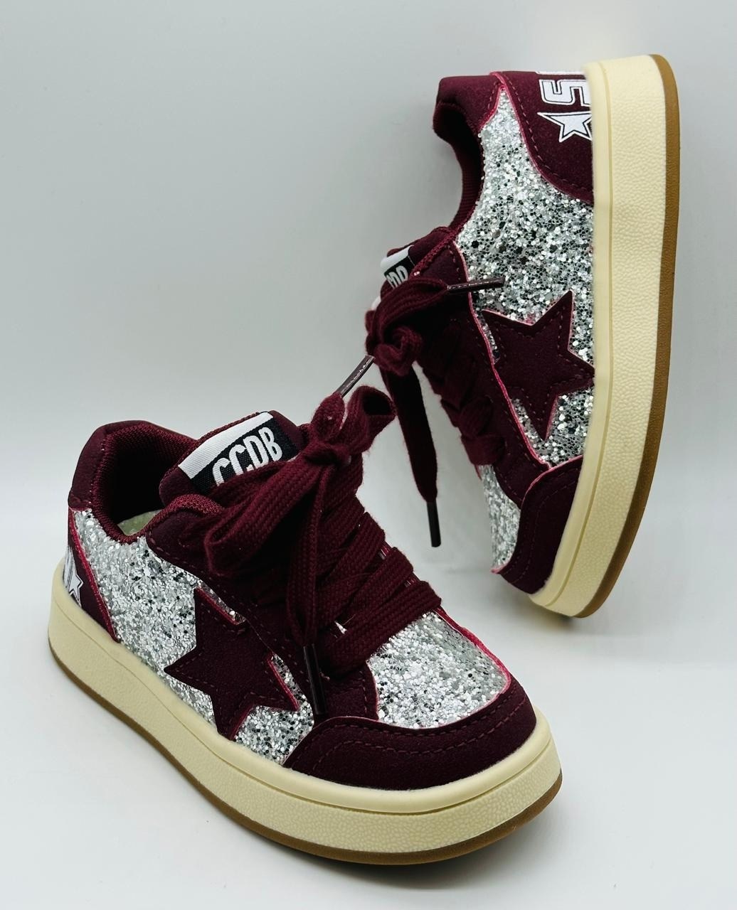 ,кроссовки golden goose с пайетками на платформе,кроссовки со звездами,кроссовки с блестками для девочек,детские кроссовки