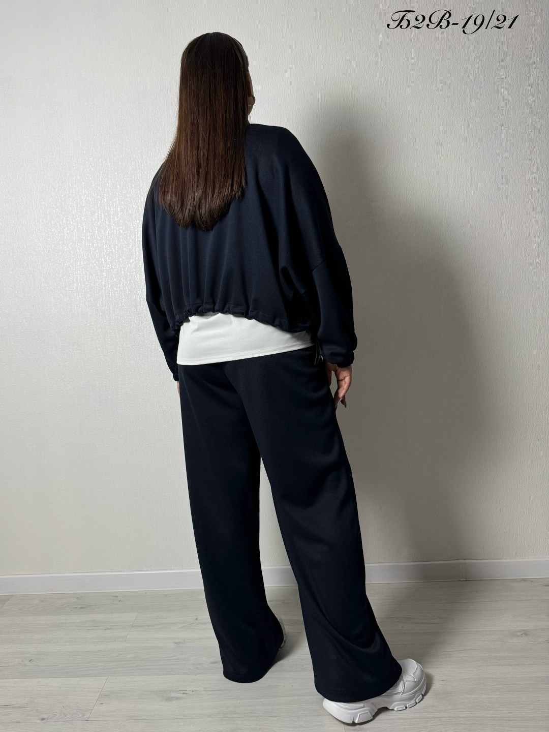 женские костюмы спортивные,женские костюмы,костюм,свитшот и брюки,брюки свободные