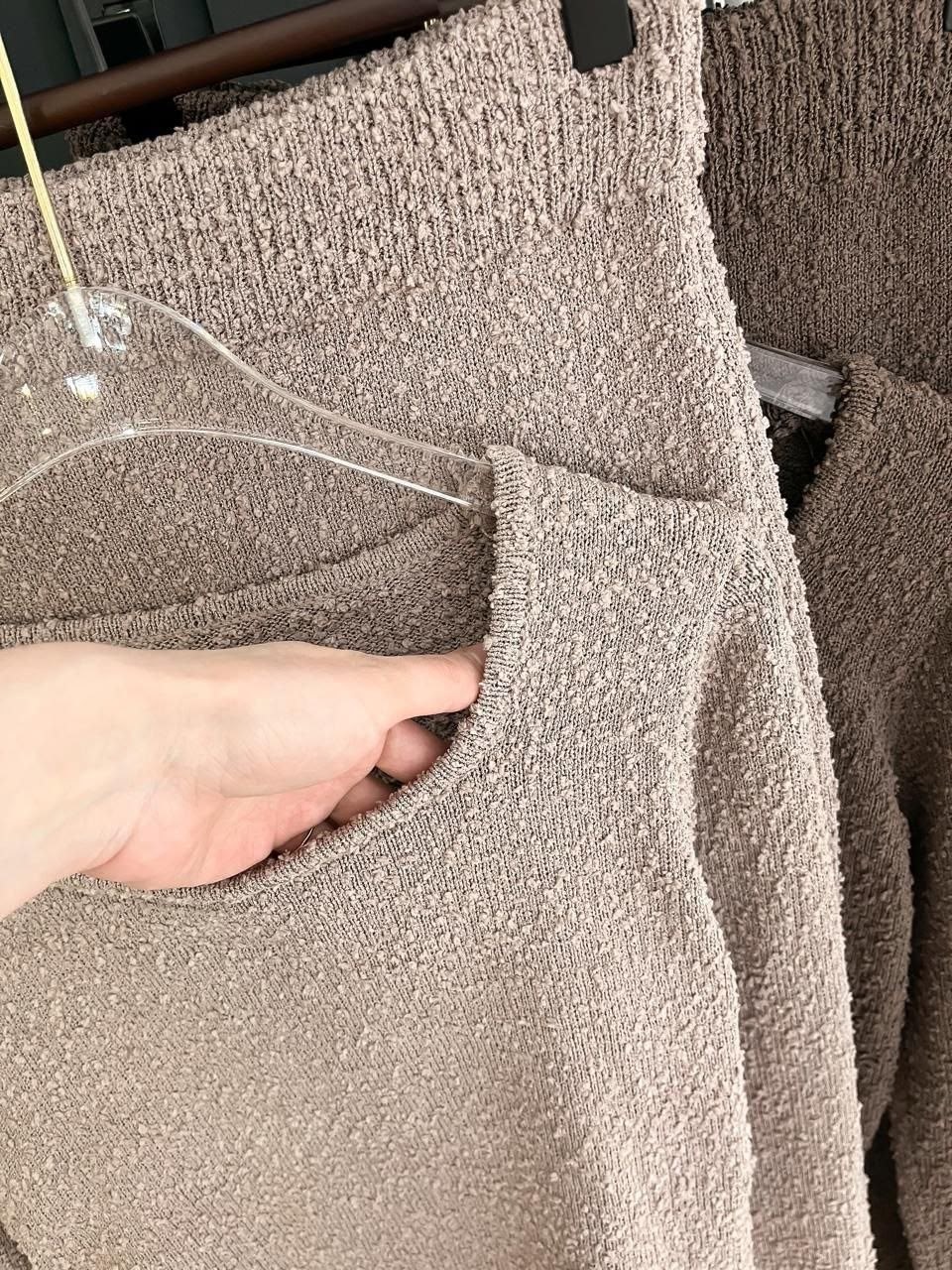 трикотажные костюмы,костюм,костюм бежевый,костюм с юбкой,костюм с люрексом