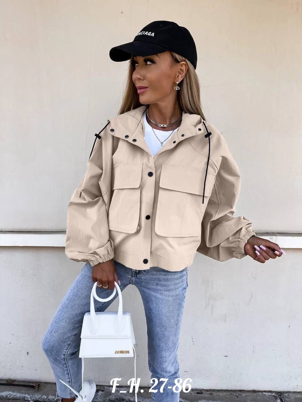 стильная куртка,модная куртка,куртка бомбер женская,куртка бомбер,ветровка оверсайз