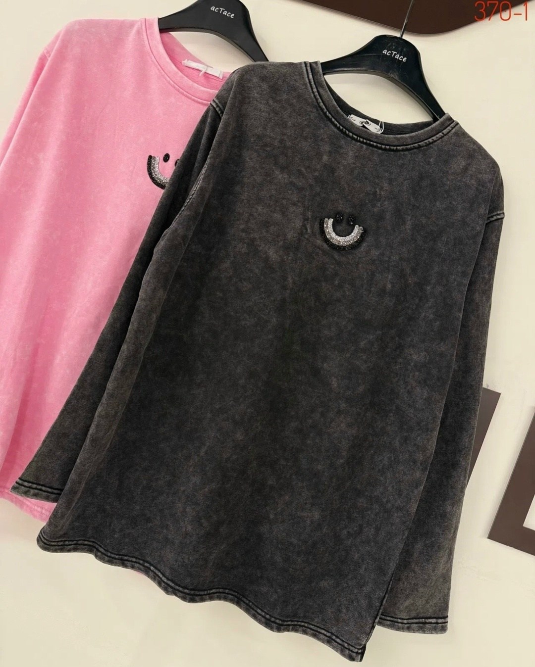 футболка с эффектом tie-dye (под варёнку) с камешками,свитшот женский,свитшот оверсайз,свитшот мужской,свитшот