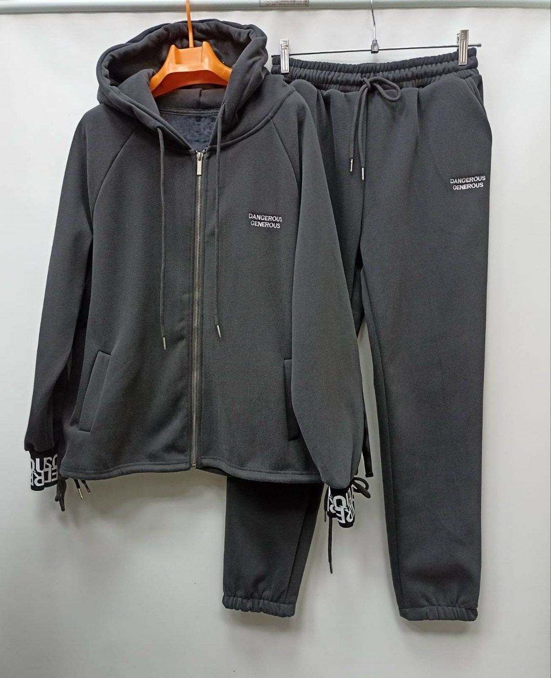 спортивные костюмы,костюм женский,костюм женский на флисе,тёплые костюмы,спортивный костюм флис