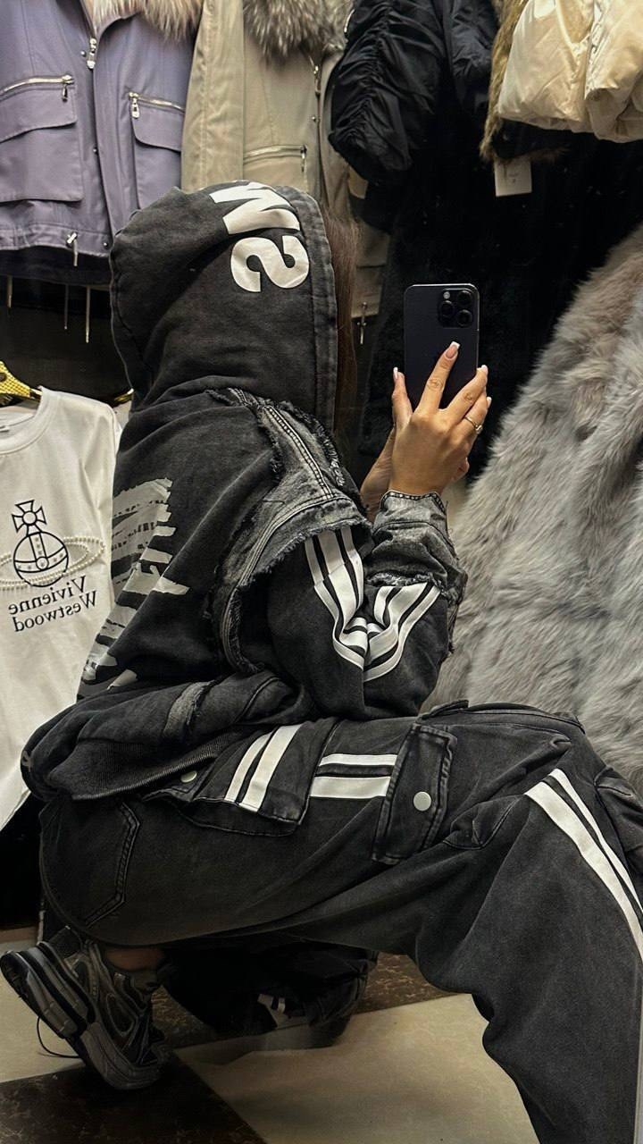 стильная куртка,бомбическая стильная куртка декорированная джинсовыми элементами,женский джинсовый костюм,джинсы карго,костюм женский