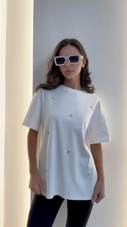 женская футболка,футболки белые,футболка с камнями,футболка со стразами,футболка с декором