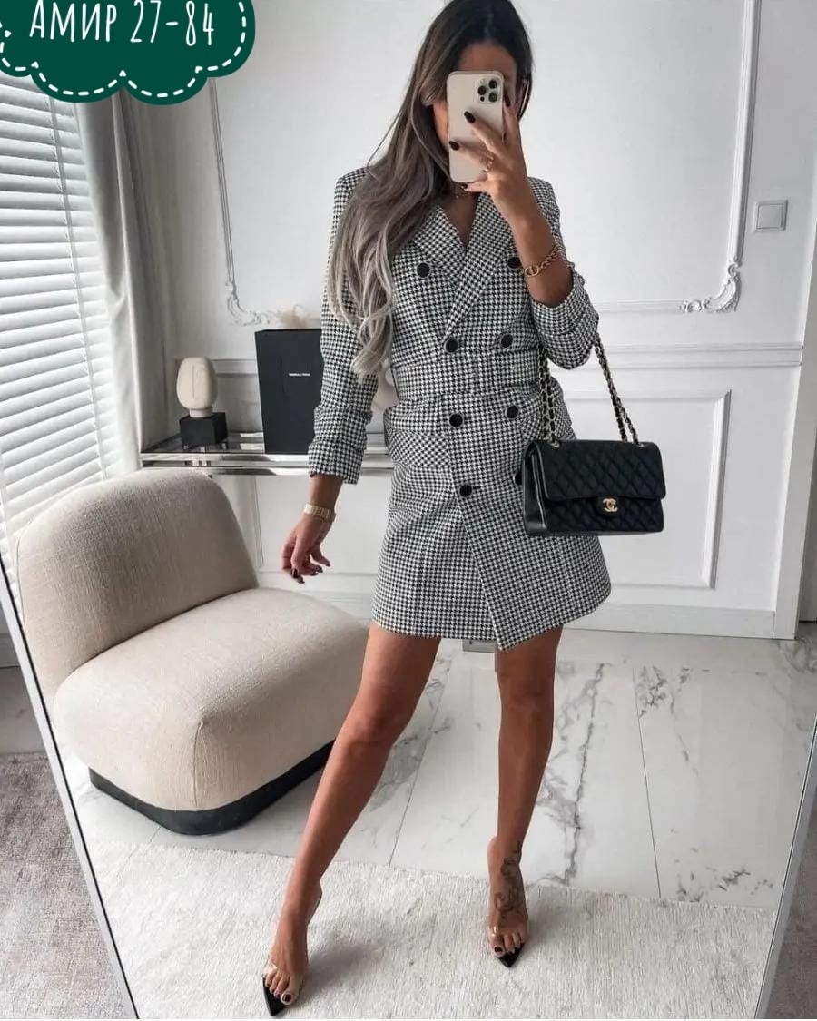 женский длинный пиджак в клетку,платье пиджак в клетку с поясом,платье-пиджак,платье гусиная лапка,платье пиджак в клетку