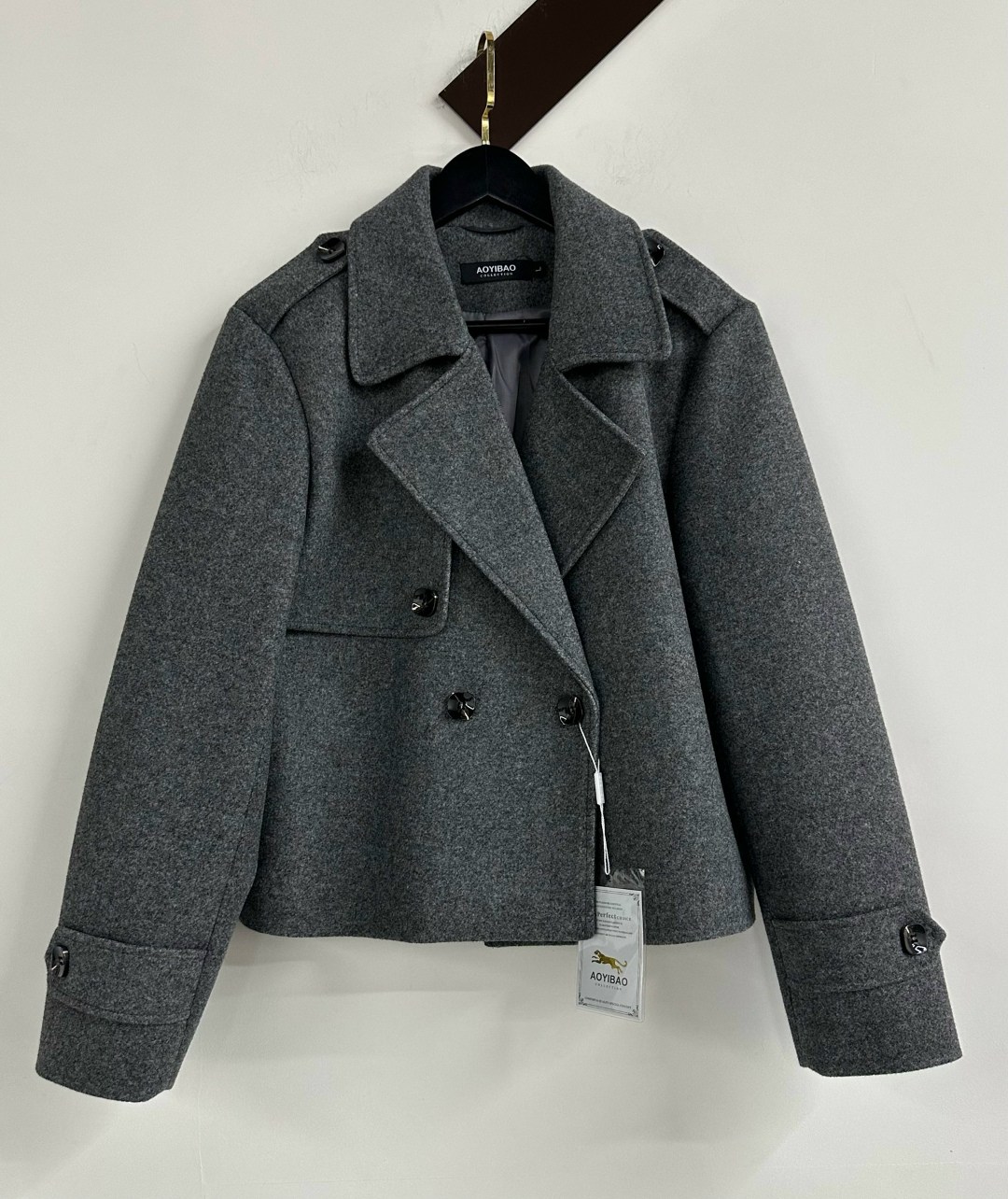 полупальто,полупальто из,женское пальто,черное пальто,пальто женское короткое