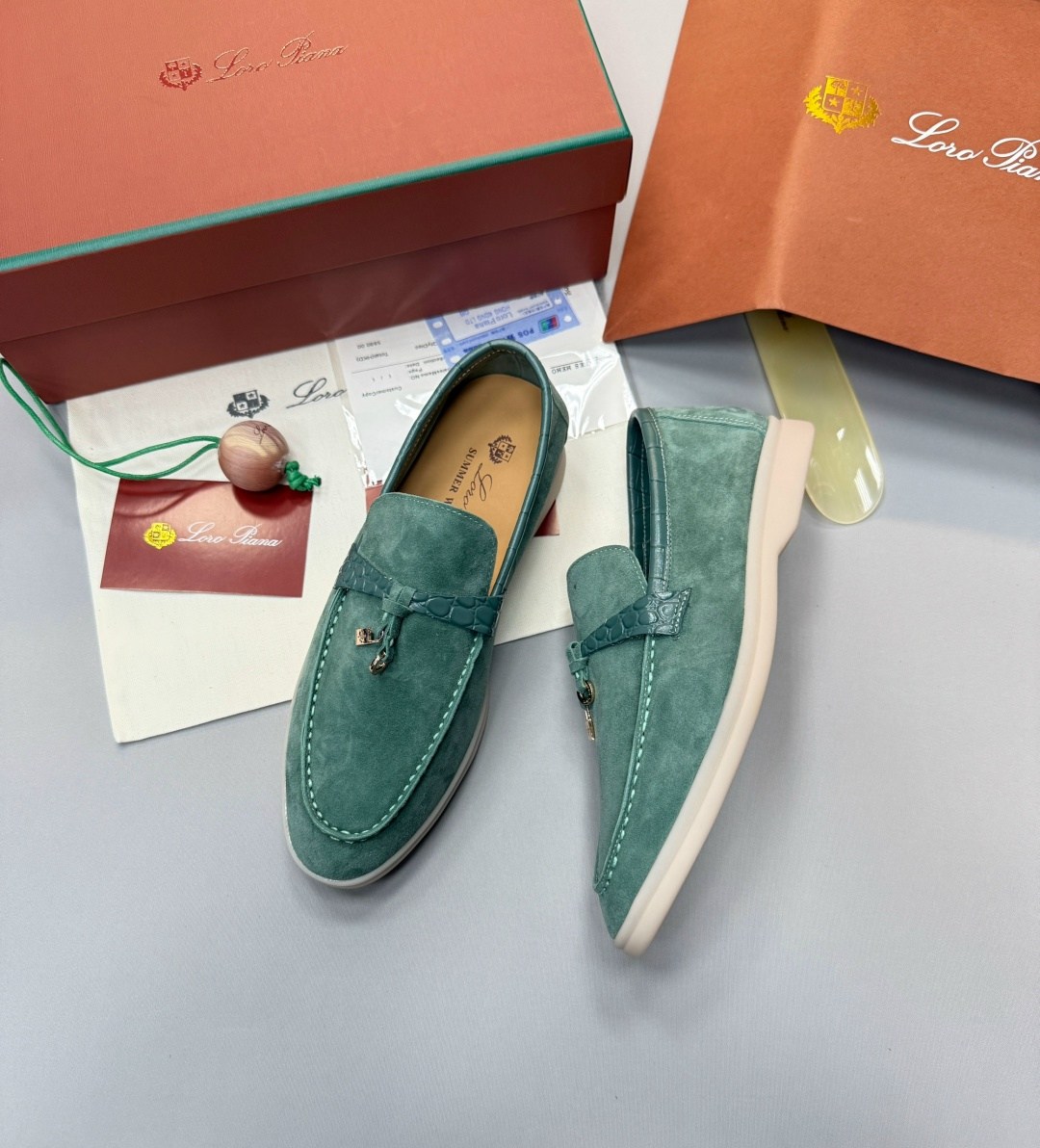 лоферы женские loro piana,,лоферы loro piana,loro piana замшевые лоферы,лоферы замш