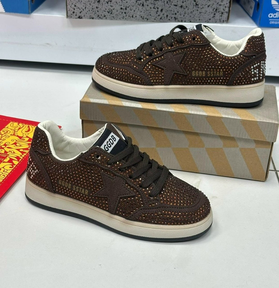 ,golden goose кроссовки,кеды женские golden goose,женские кроссовки,повседневные кроссовки