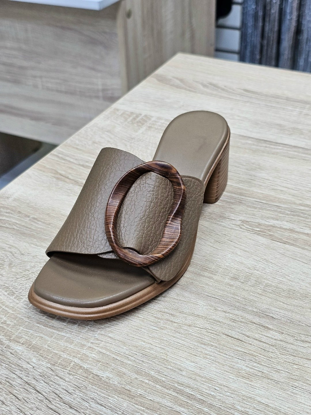 ,женские босоножки,женские шлепанцы,босоножки сабо,модные сандалии