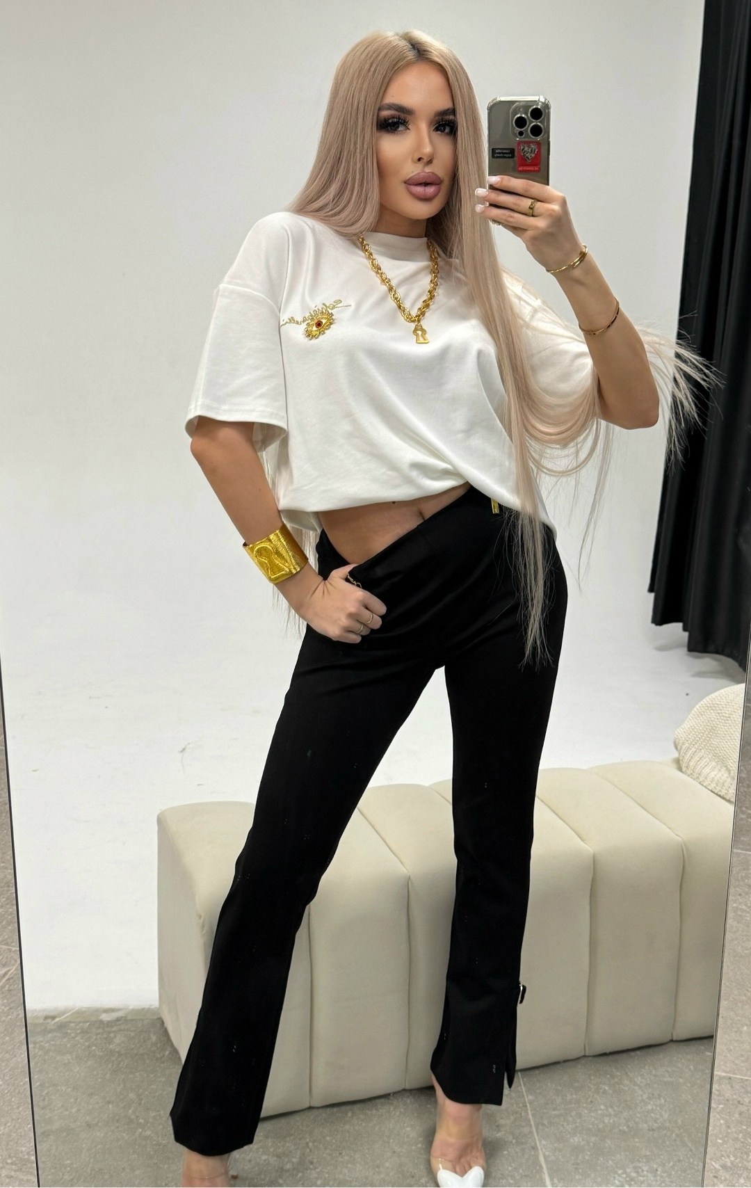 футболки модные,футболки женская,футболка со стразами,белая женская футболка