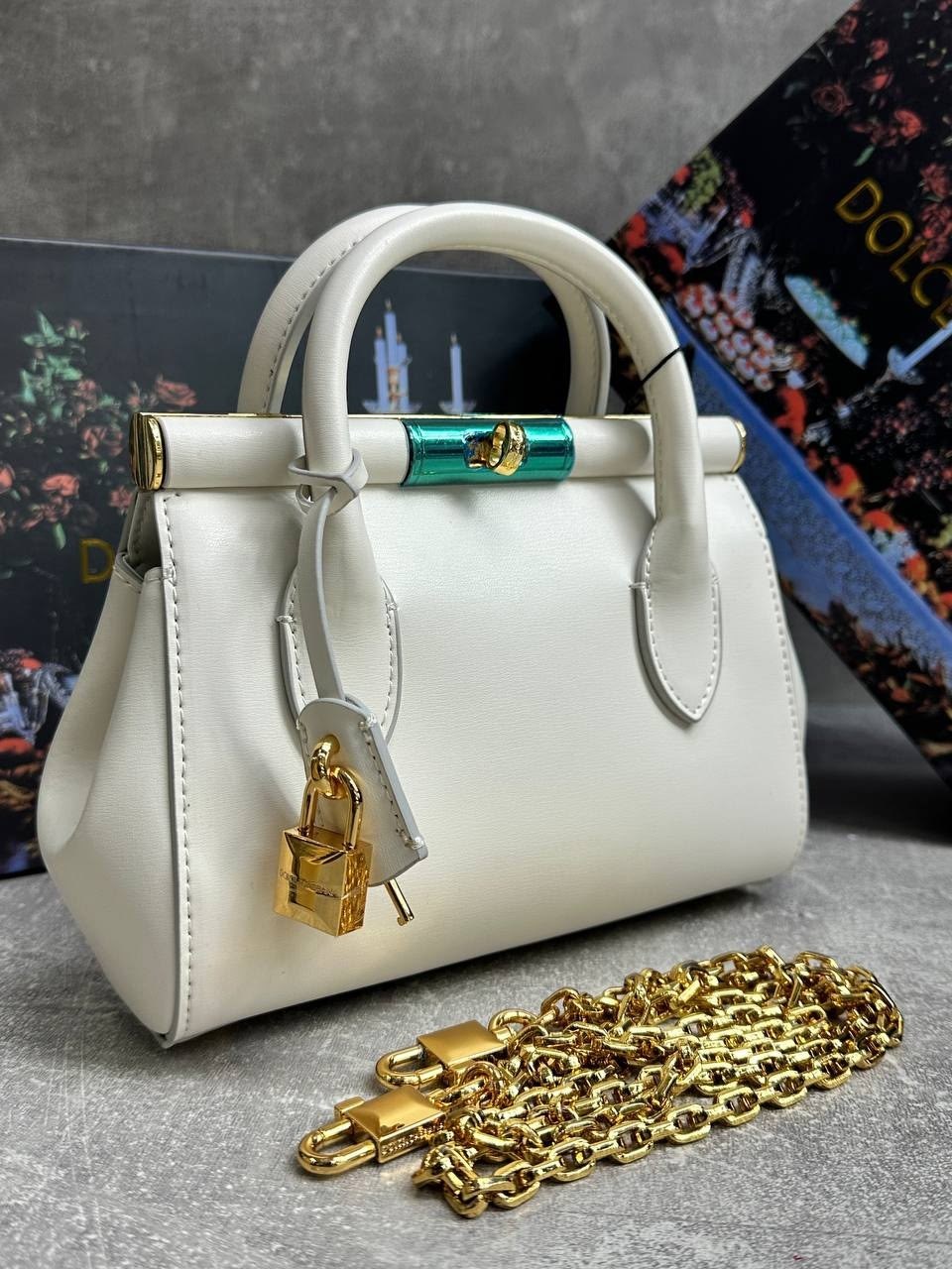 сумка dolce&gabbana,сумка,сумки для женщин,сумка кожаная,сумка с замком