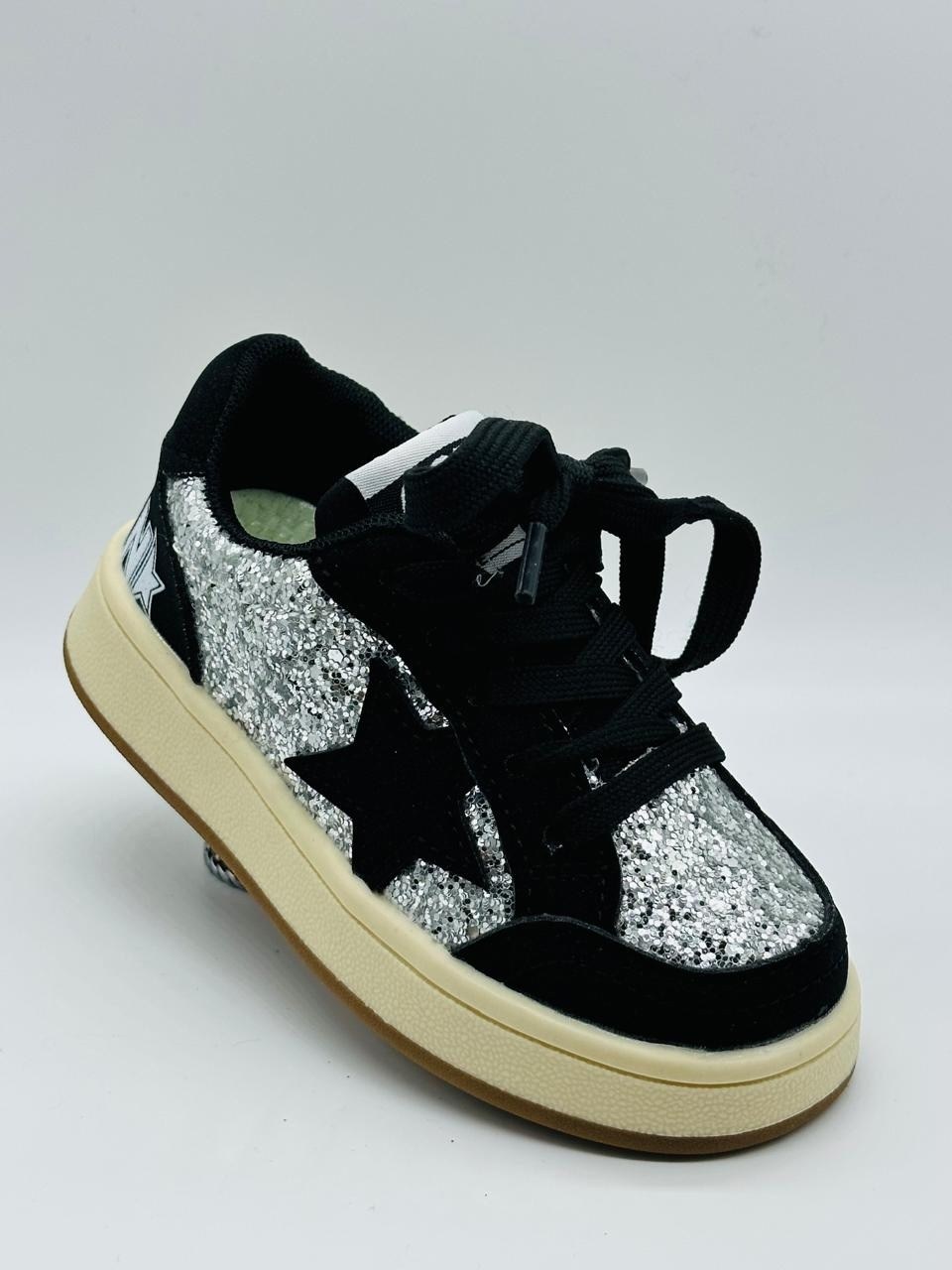 ,кроссовки golden goose с пайетками на платформе,кроссовки со звездами,кроссовки с блестками для девочек,детские кроссовки