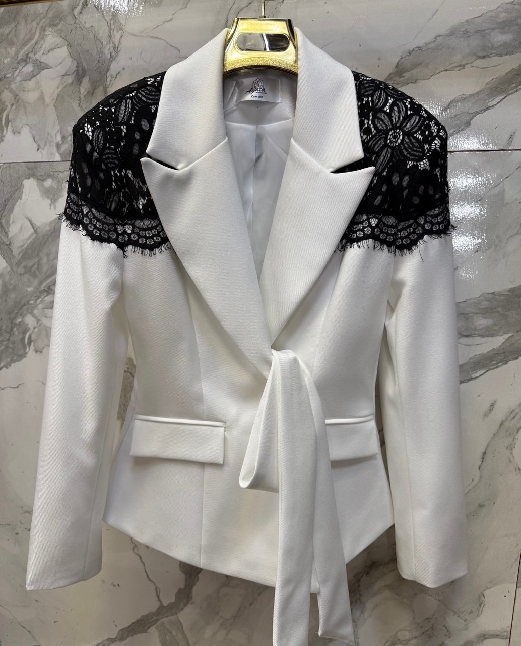 жакет,пиджак с кружевом,женский пиджак с кружевными вставками,жакет женские,жакет классик