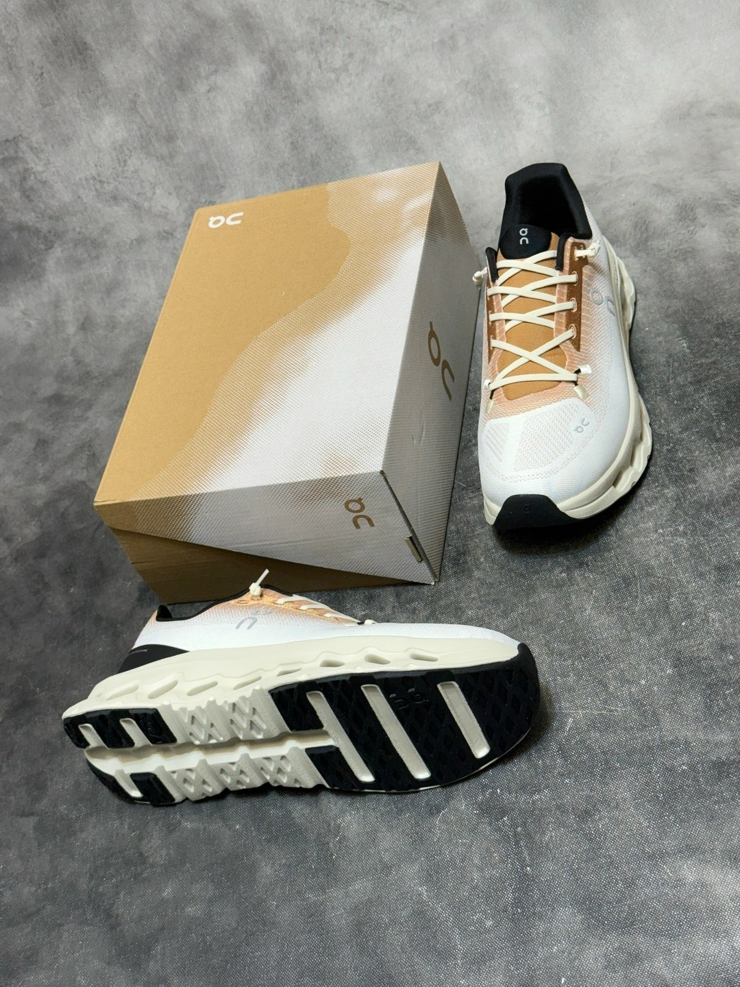 кроссовки,,женские кроссовки,повседневные кроссовки,оригинальные кроссовки