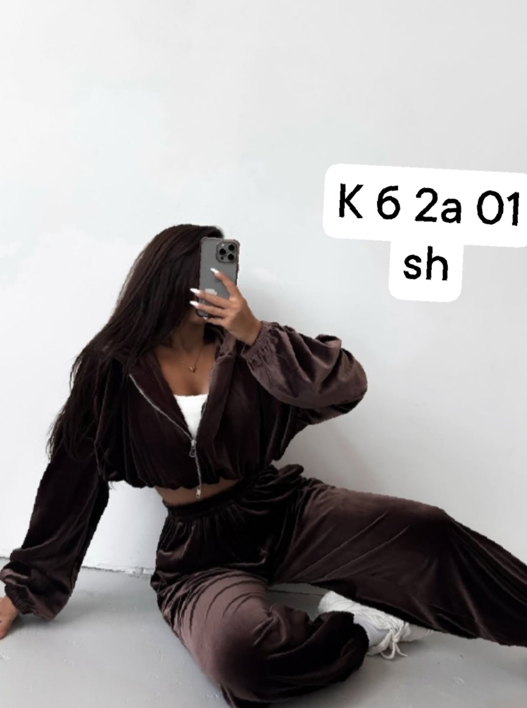 велюровый спортивный костюм,велюровый спортивный костюм женский,женский велюровый костюм,костюм велюровый,велюровый костюм тройка