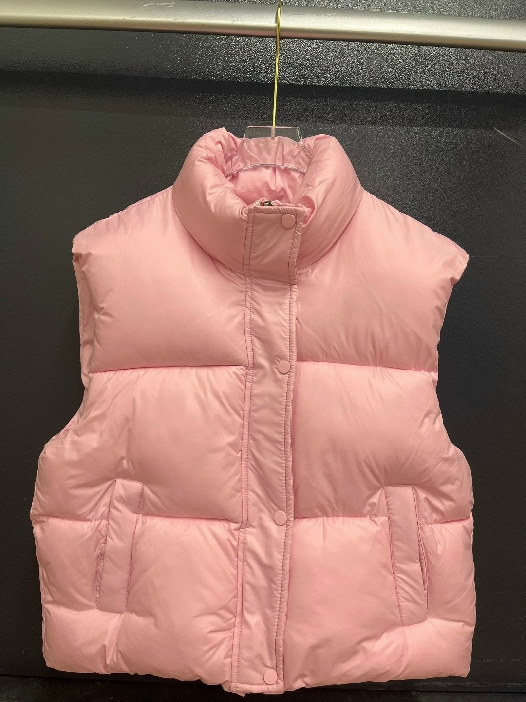 теплый жилет,пуховой жилет,жилетка женская,женский жилет,жилет