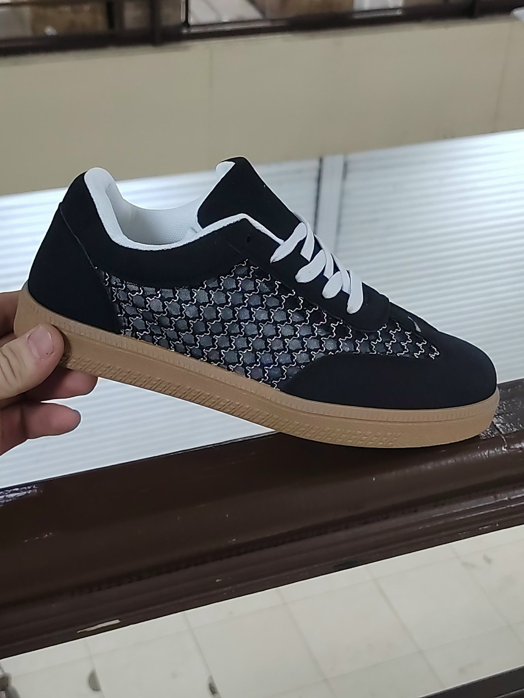 ,кроссовки женскиe,кроссовки бордовые,спортивная ,повседневные кроссовки