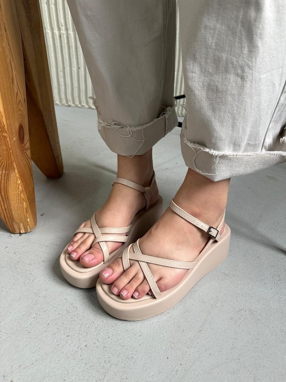 босоножки с ремешками,сандали босоножки,сандалии женские,сандалии модные,