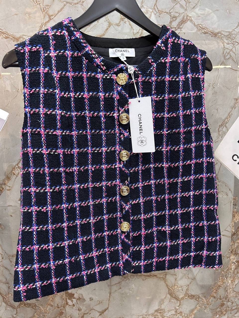 женский твидовый костюм из трех предметов,женский твидовый костюм из двух предметов,твидовый костюм,женский твидовый костюм с юбкой,женский твидовый костюм-двойка