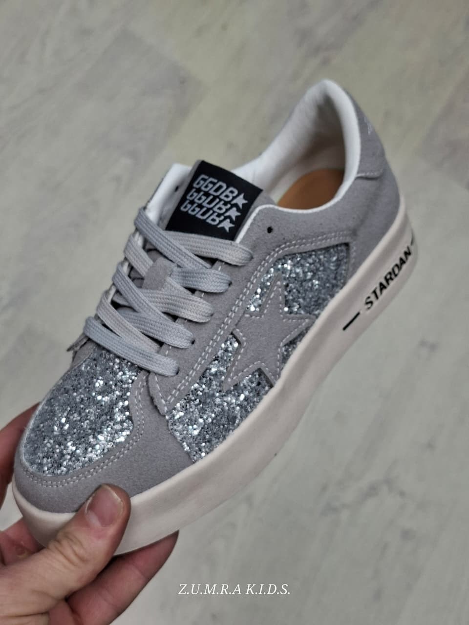 женские кеды,,женская ,кроссовки со звездами,кроссовки женскиe