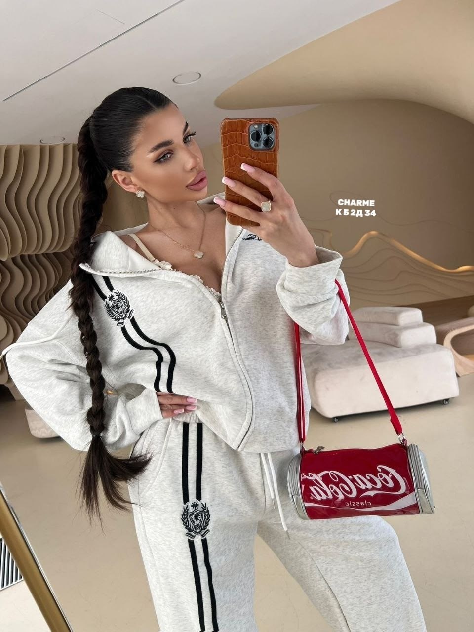 костюм спортивный женский,спортивный костюм,loro piana женский красный костюм,женский костюм,спорткостюм люкс