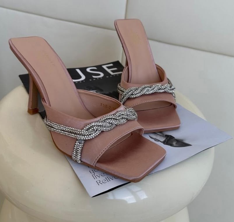 ,босоножки модные,босоножки женские,босоножки зара,каблуки босоножки