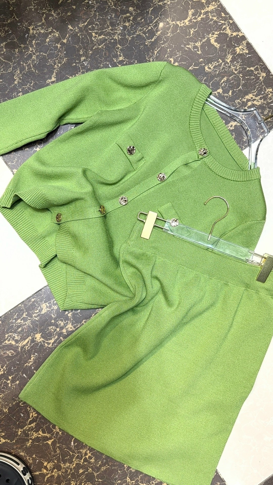 женский костюм с юбкой,костюм с юбкой,костюм твидовый с юбкой,костюм юбка с жакетом,классический твидовый костюм жакет юбка