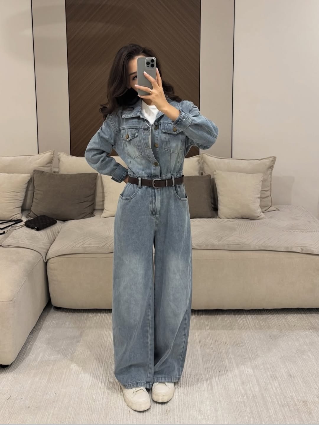 джинсовый женский комбинезон,джинсовый комбинезон,комбинезон джинс,женский комбинезон,образы с джинсовым комбинезоном