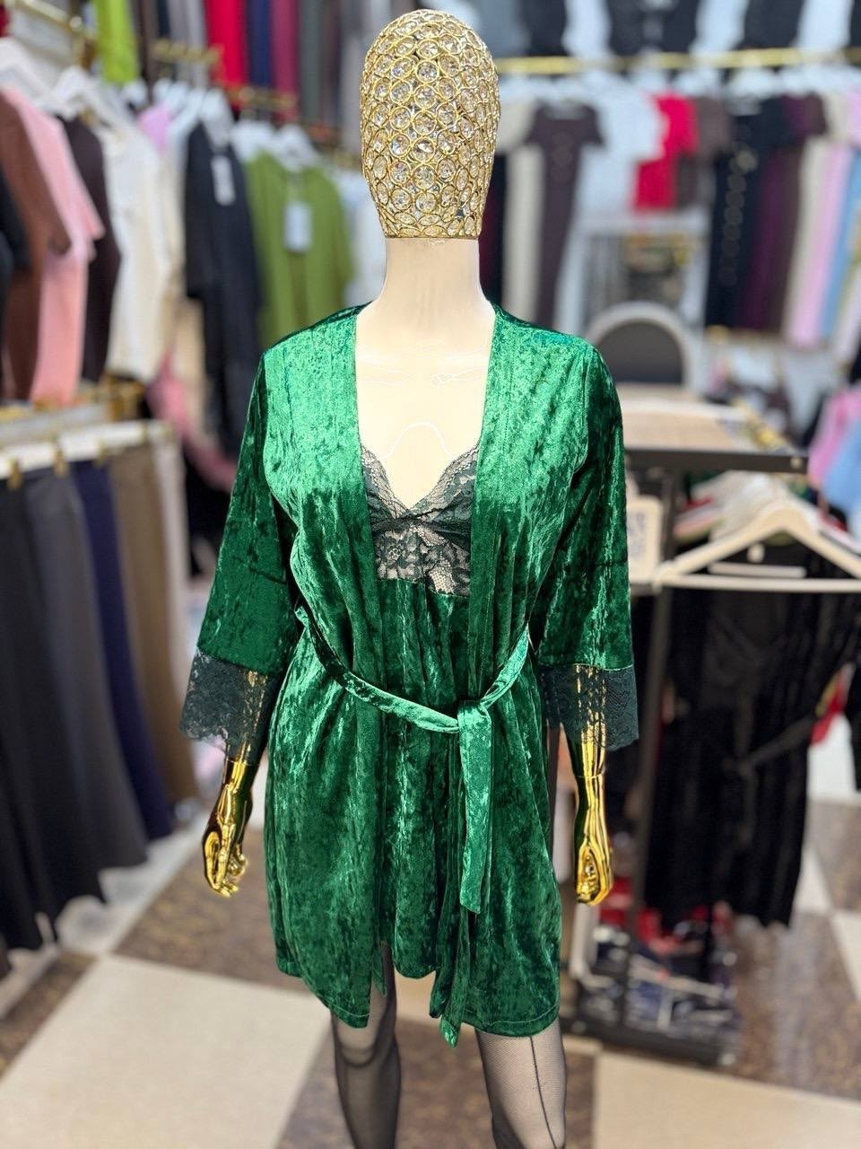 халат с кружевом,велюровый халат с кружевом,халат велюровый,пеньюар женский бархатный,женский велюровый халат