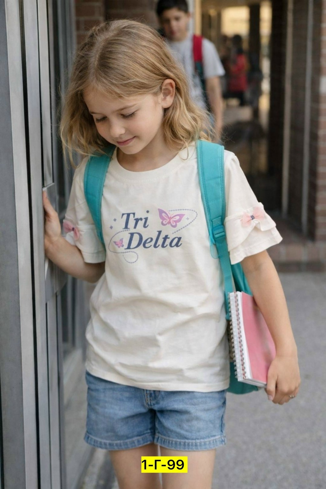 девочка,детей,девочка у реки,маленькая девочка на речке,маленькая девочка