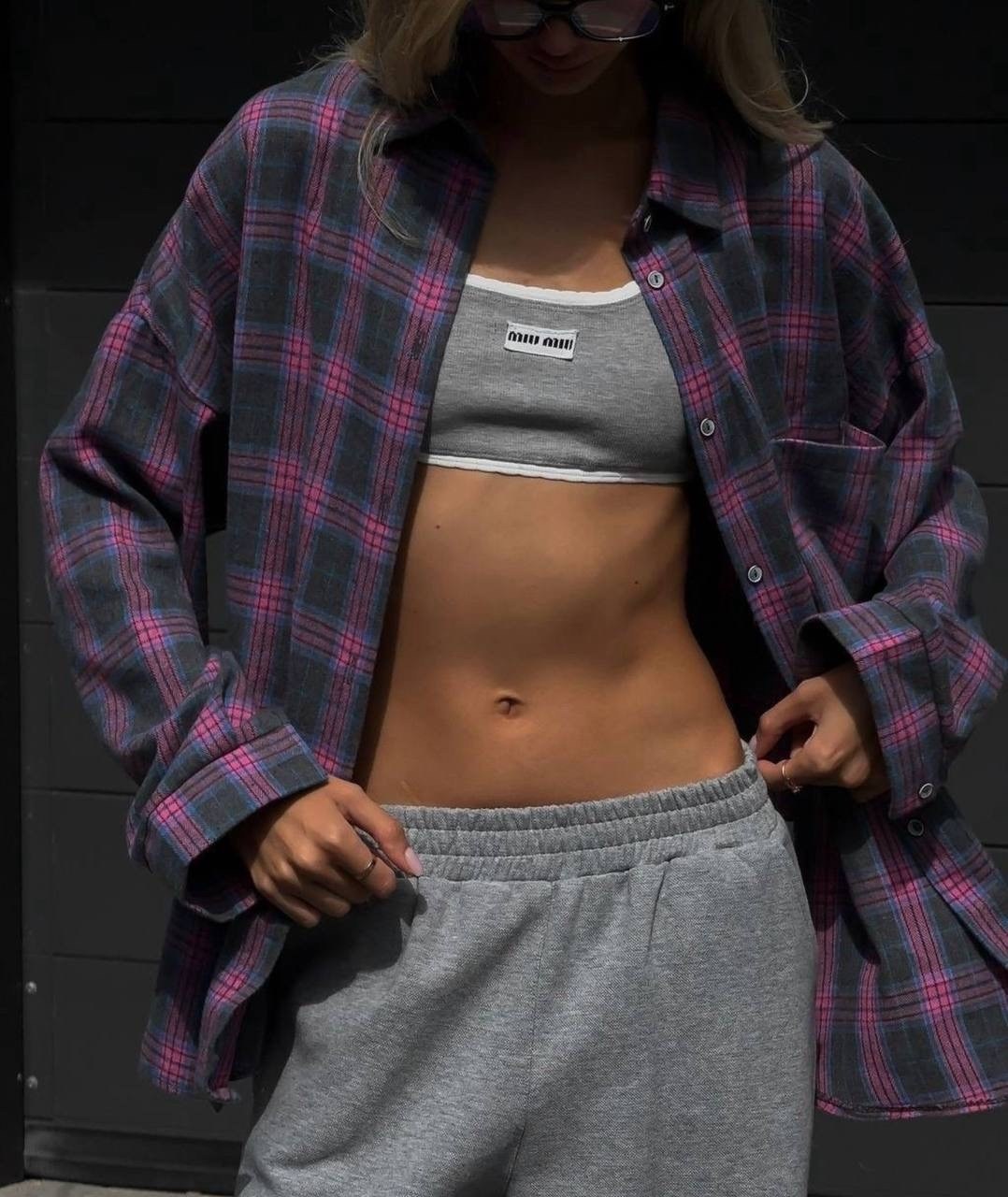 рубашка в клетку женская оверсайз,рубашка оверсайз в клетку,рубашка в клетку оверсайз удлиненная,рубашка в клетку оверсайз варенка umalook,рубашка в клетку от miu miu