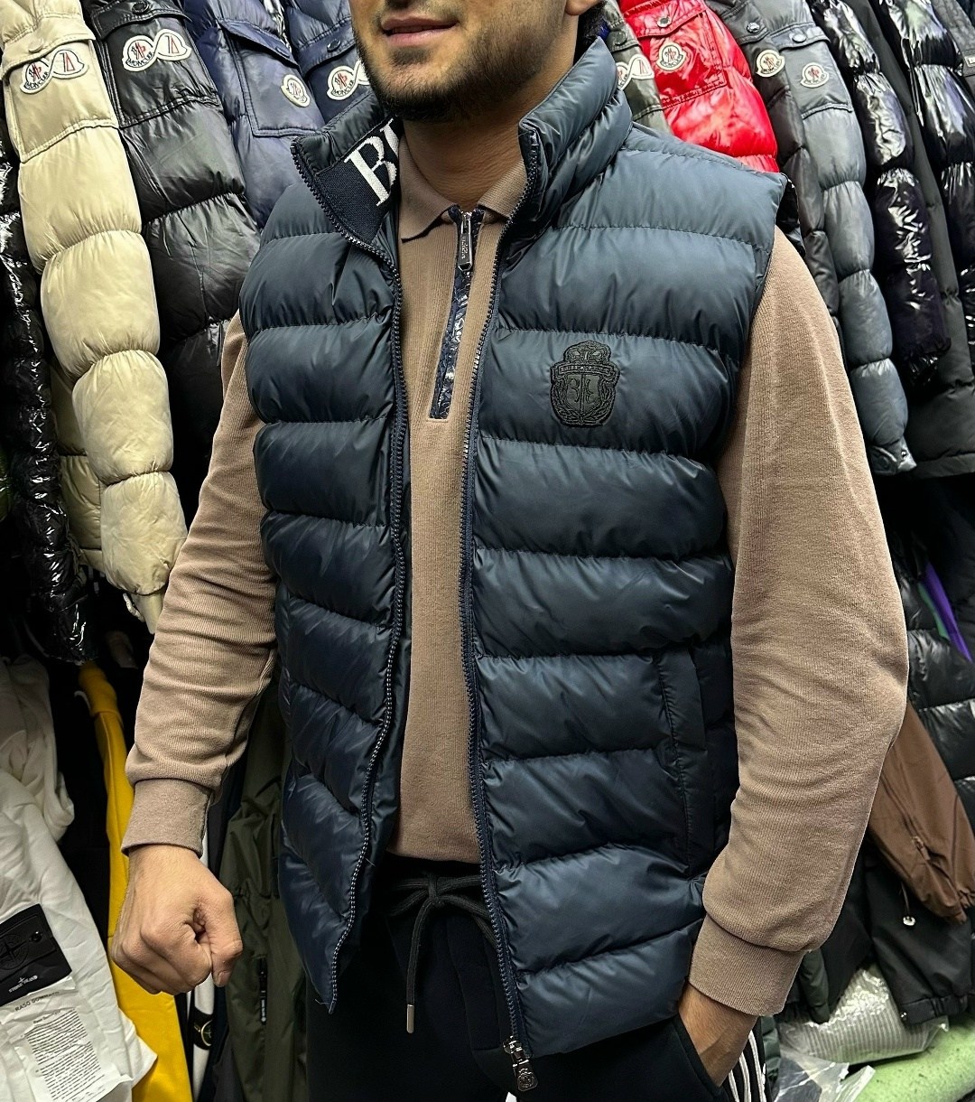 мужские жилетки,жилет мужской,жилет мужской филипп плейн,жилетка барбери мужская черная,жилетка