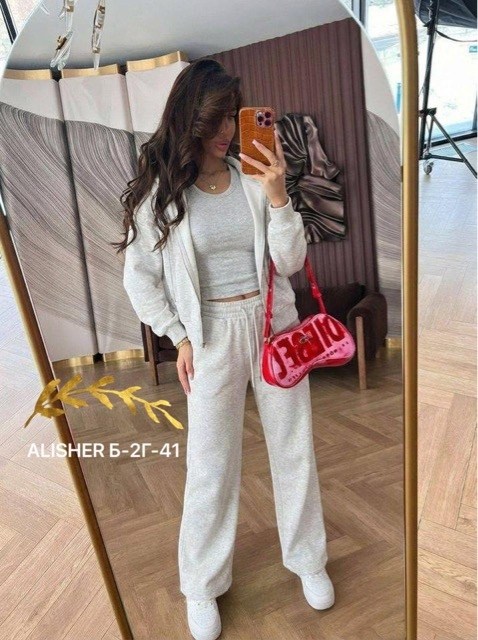 спортивный костюм женский,стильный костюм,спортивный костюм,женский костюм,женский костюм тройка