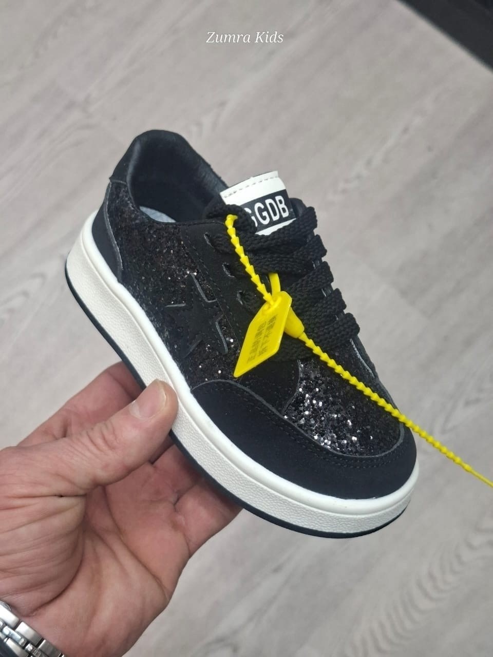 ,кеды для девочек,детские кроссовки,блестящие кроссовки, детская