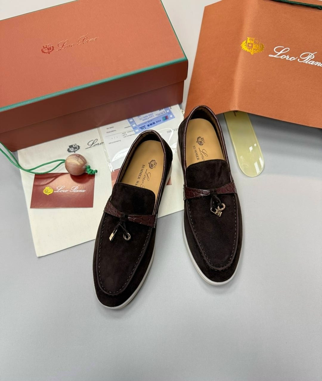 лоферы женские loro piana,,лоферы loro piana,loro piana замшевые лоферы,лоферы замш