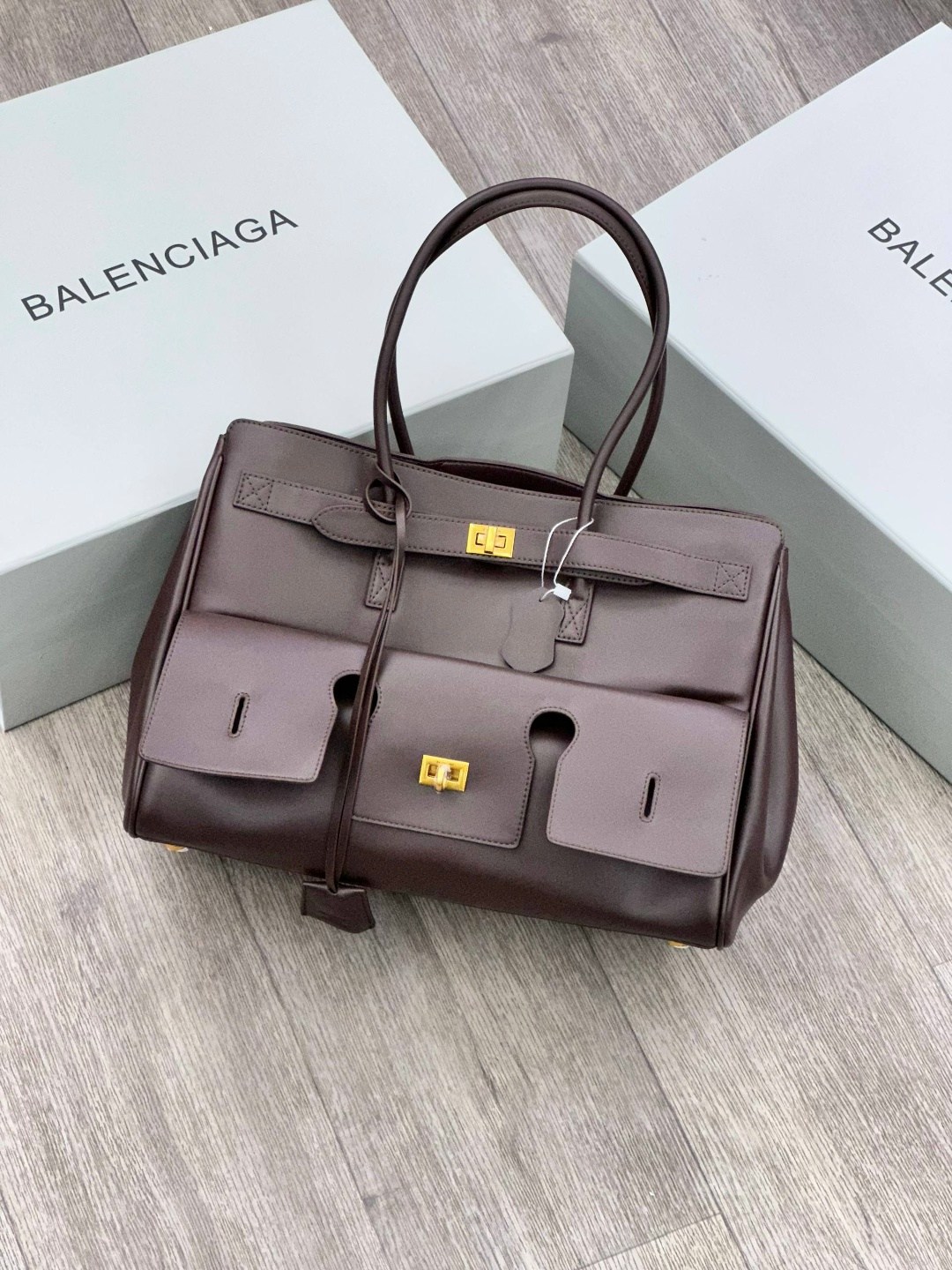 сумка balenciaga,сумка,женская сумка balenciaga,модная сумка,сумка женская