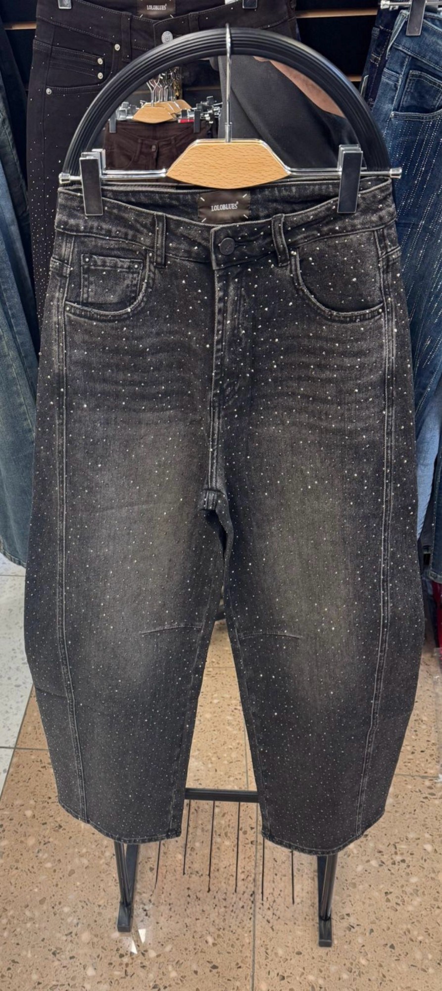 джинсы mango со стразами,джинсы женские,джинсы со стразами,джинсы alexander wang,широкие джинсы