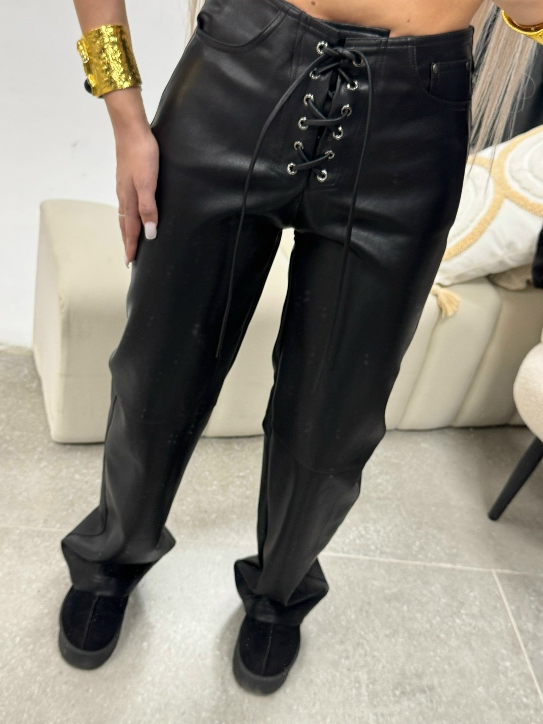 кожаные брюки,штаны кожаные,брюки женские кожаные,кожаные брюки зара,кожаные брюки трубы