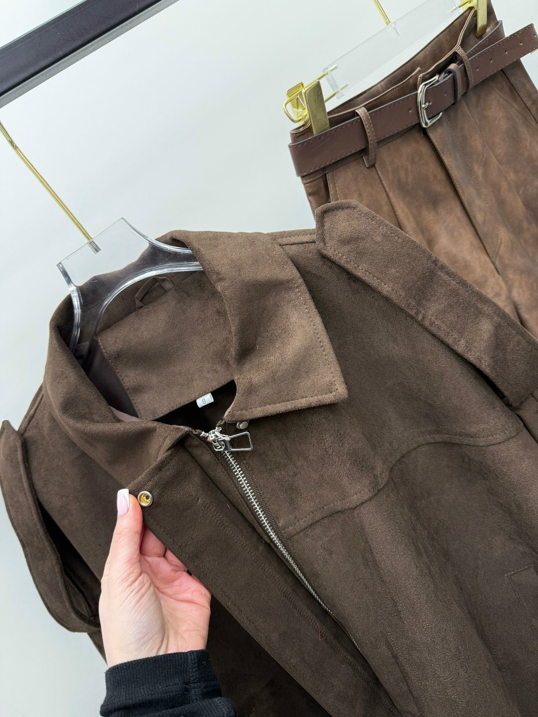 замшевый бомбер,замшевая куртка,женская куртка,кожаная куртка