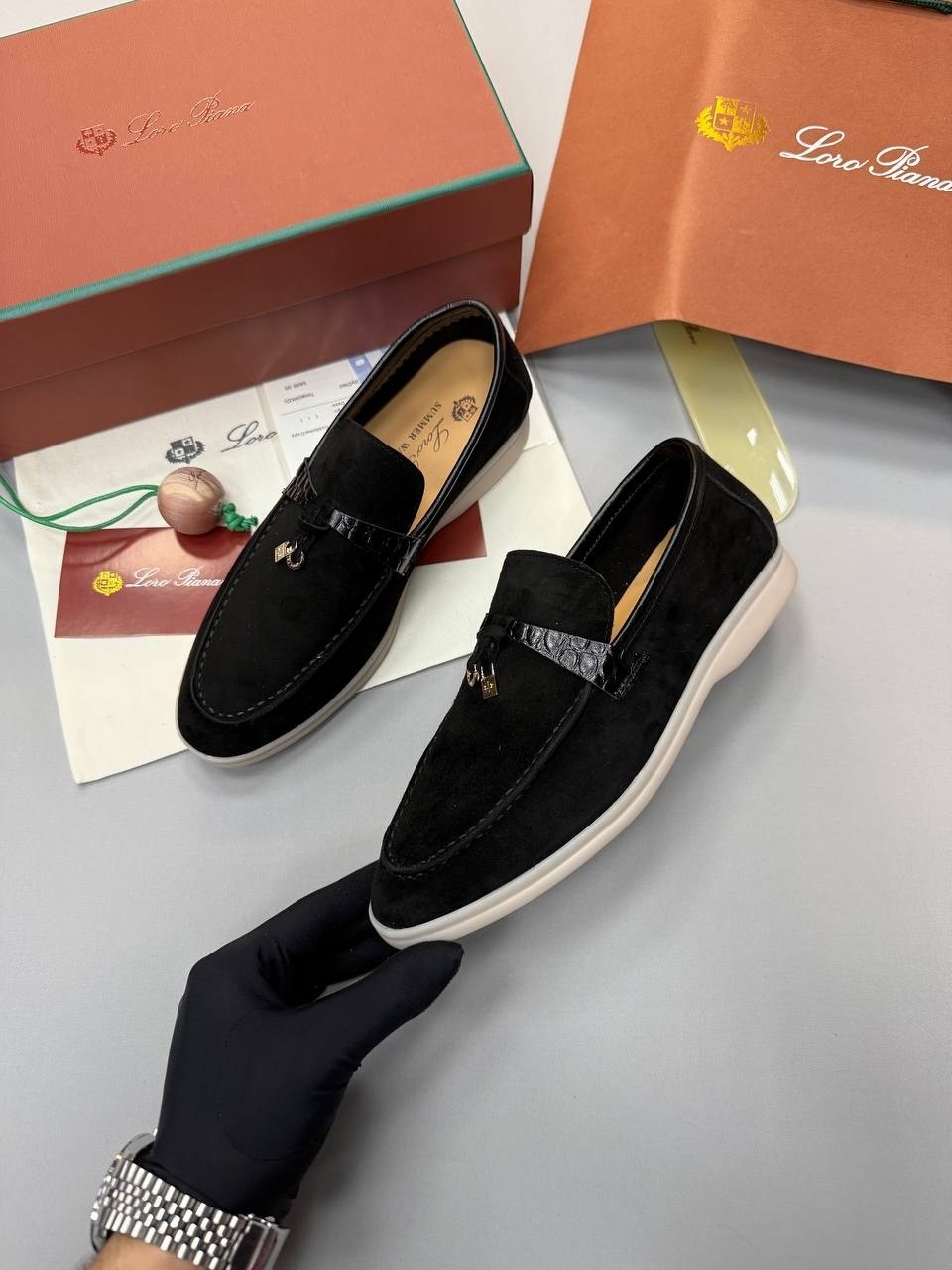 лоферы женские loro piana,,лоферы loro piana,loro piana замшевые лоферы,лоферы замш