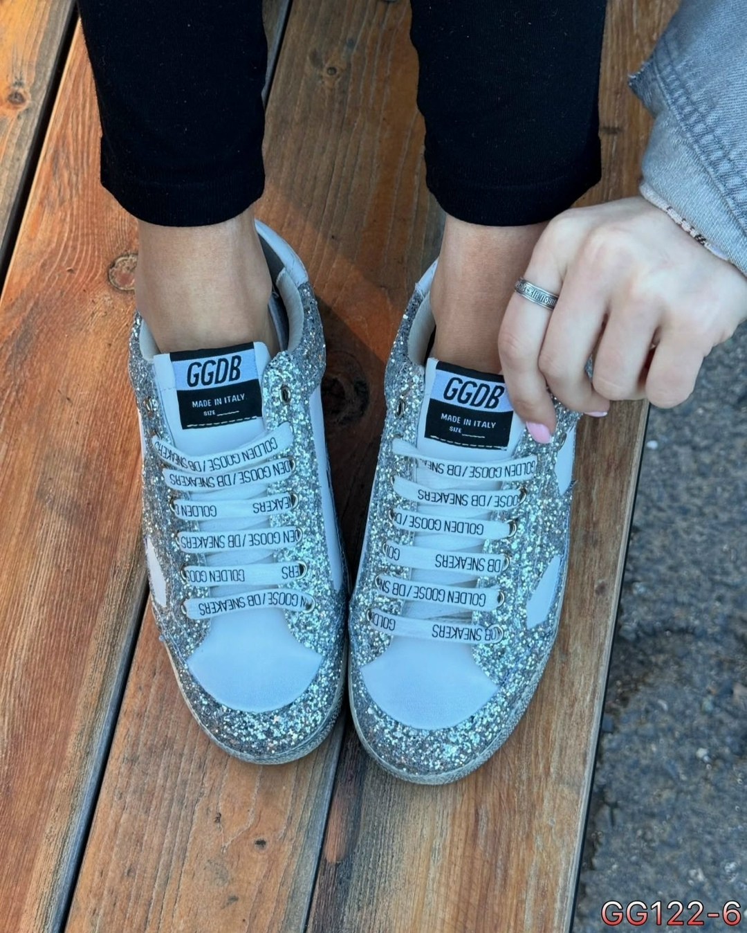 golden goose кеды блестящие,,golden goose sneakers silver metallic glitter,golden goose glitter sneakers,golden goose superstar silver glitter sneakers
