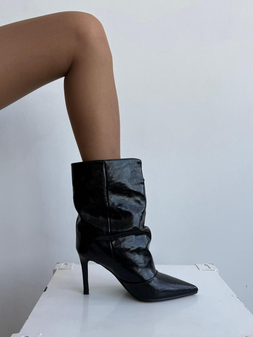 ботильоны лакированные,женские ботильоны,стильные ботильоны,сапоги на высоком каблуке,ботильоны лаковые